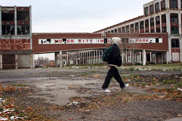 driving-through-democrat-run-detroit-at-night-common-sense-evaluation