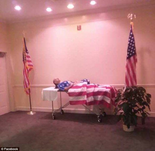 Vietnam War Veteran's Body Displayed At Wake Without Coffin